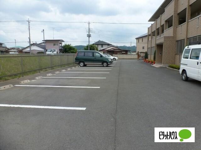 キャッスルロック（106） 駐車場