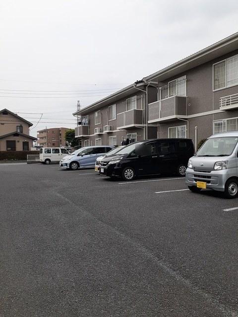 ロイヤルパークＡ（201） 駐車場