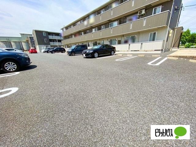 オペラハウス上大島　Ｃ（307） 駐車場