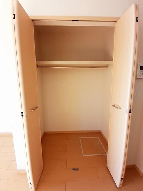 アルバ　３（101） 収納