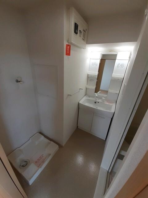 リエ　フュテュール（303） 洗面