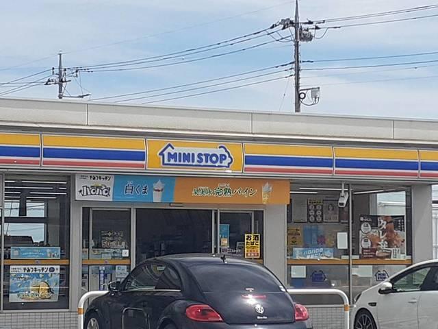 ミニストップ伊勢崎市場店：600m