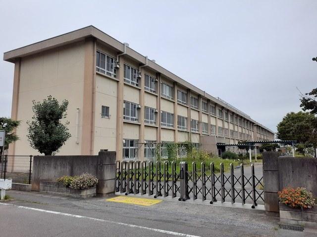 前橋市立桃瀬小学校：750m