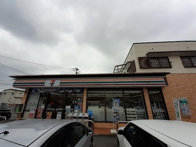 セブンイレブン前橋山王町店：283m