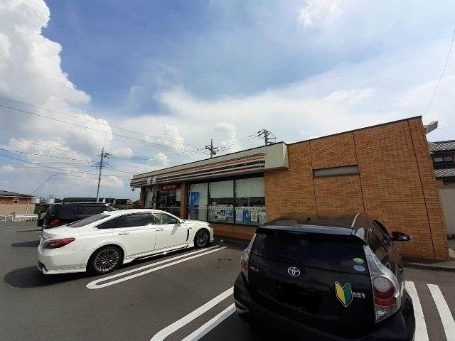 セブンイレブン赤堀今井店：700m