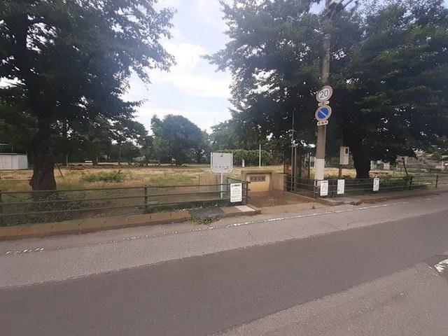 今泉公園：300m