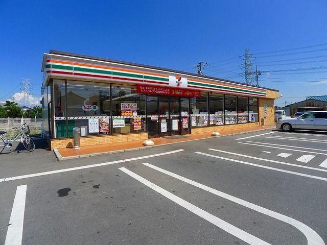 セブンイレブン伊勢崎境女塚店：533m
