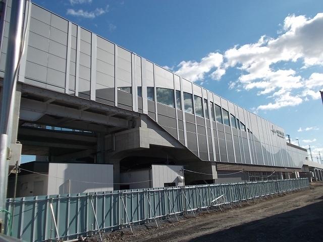 新伊勢崎駅：550m