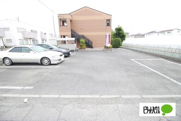 Ｎｕｍｂｅｒ　Ｏｎｅ 駐車場
