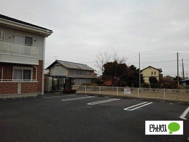 プリムローズ・Ｙ（202） 駐車場