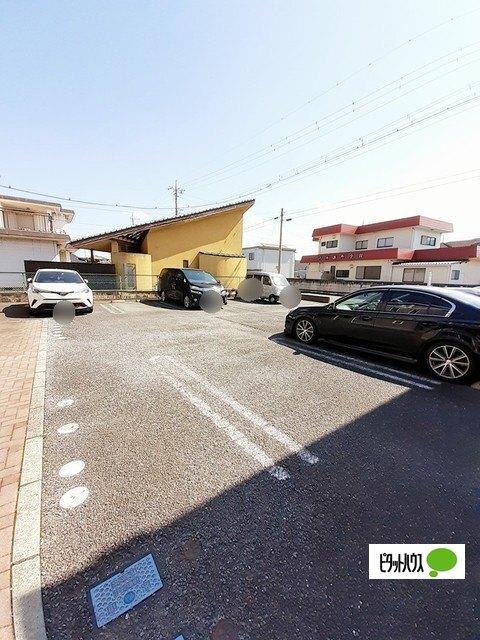 アプリコットＢ（201） 駐車場