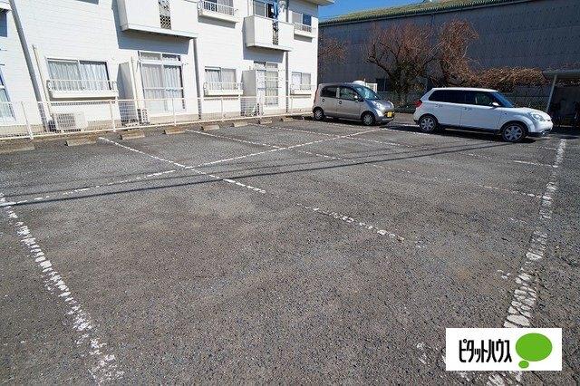 ハイツアルファ（206） 駐車場