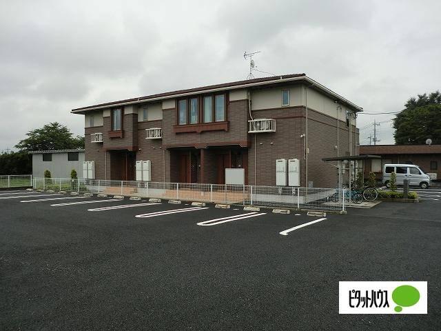 ライラック（101） 駐車場