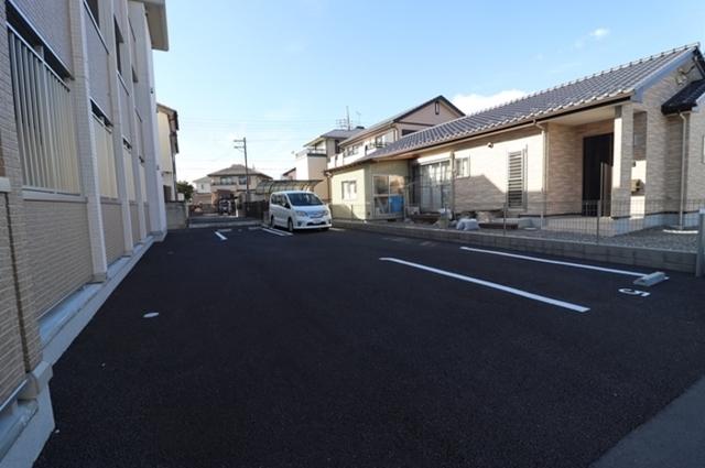 ヴィラ アルカディア（305） 駐車場