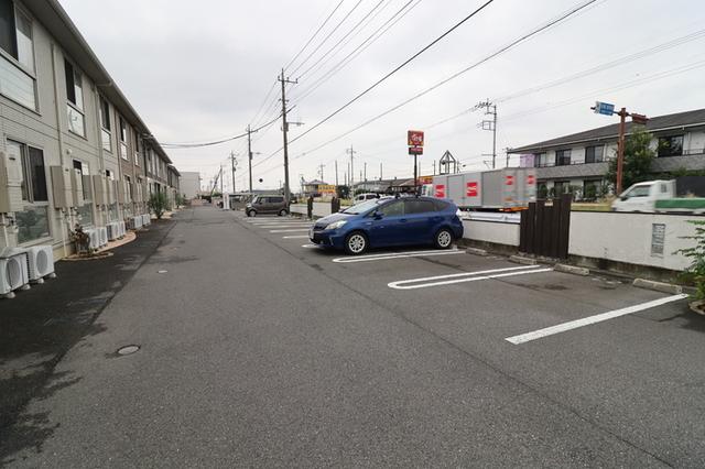 ルビー　Ｄ（208） 駐車場