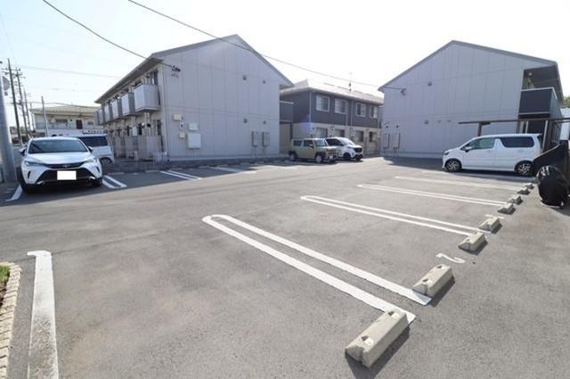 チェントロクオーレⅠ（107） 駐車場