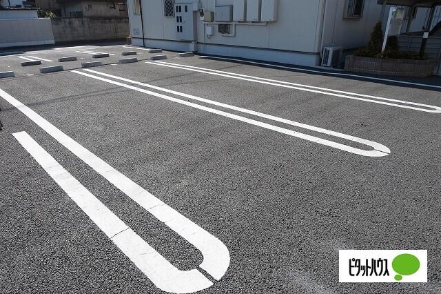 レグジー　Ⅱ（201） 駐車場