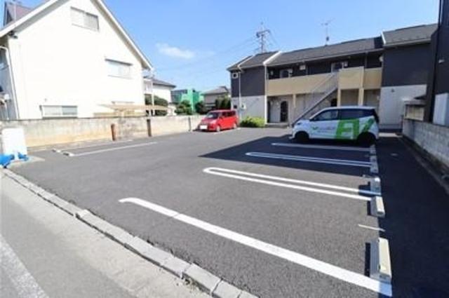プレシャス天川原（105） 駐車場