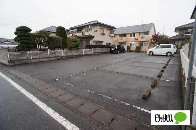 カシオペア（203） 駐車場