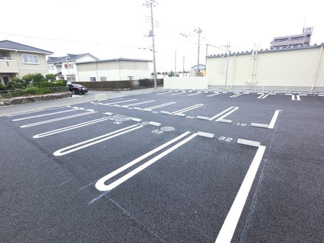 ポルトフィーノ　Ｂ（101） 駐車場