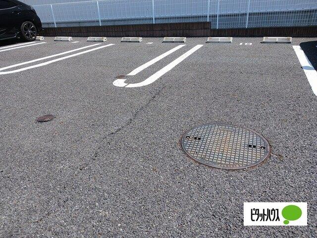 レイクアイ・ビラ　Ａ（101） 駐車場