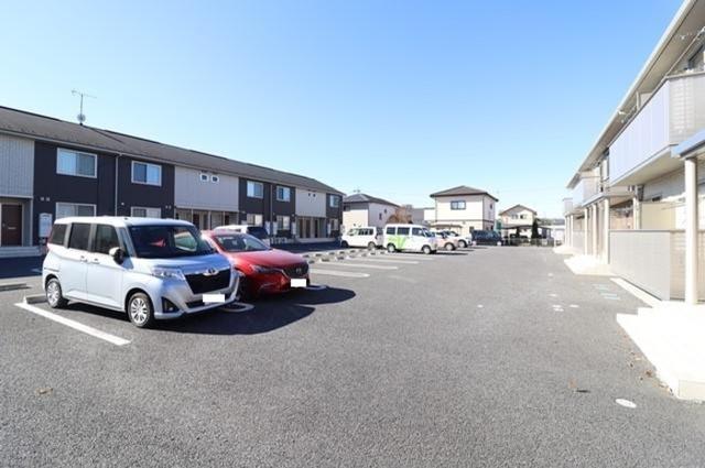 スペチアーレ　Ⅰ（102） 駐車場