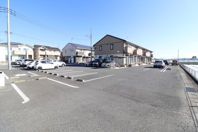 ブレシア カツラ（101） 駐車場