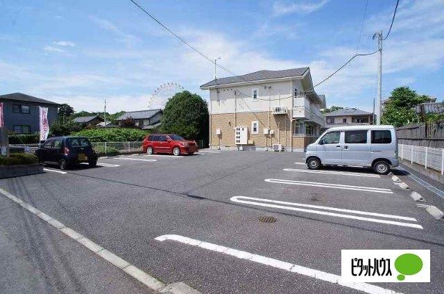 カルム・ド・パルク（102） 駐車場