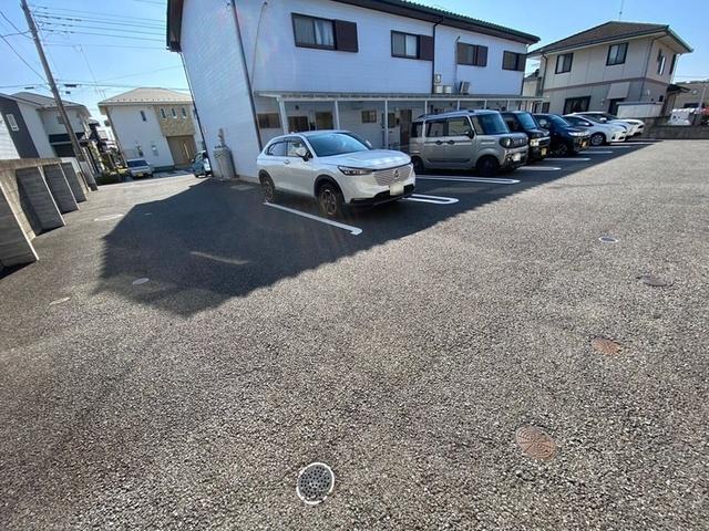 ラ・ステラ太田町（203） 駐車場