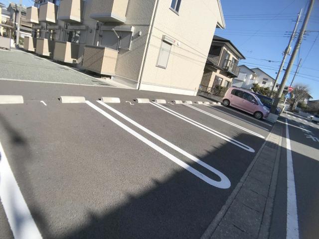 サンモール（105） 駐車場