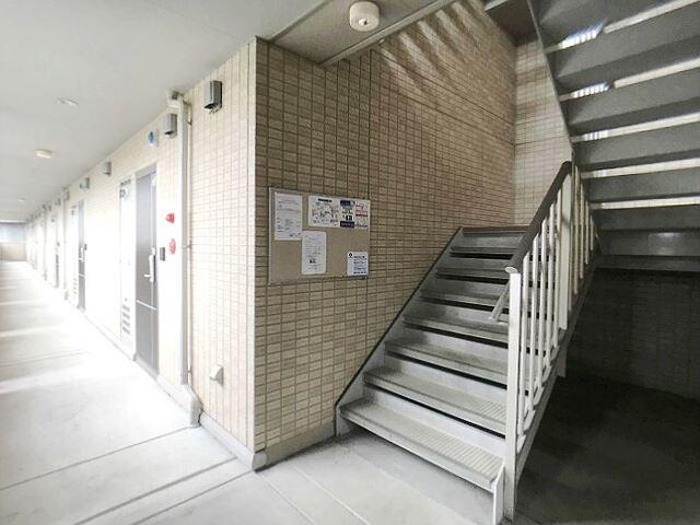オルタシア カツラ（305） エントランス