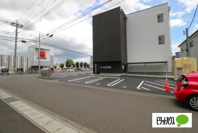 ＹＯ（205） 駐車場