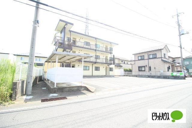 プチ・ロワイヤル（11E） 駐車場