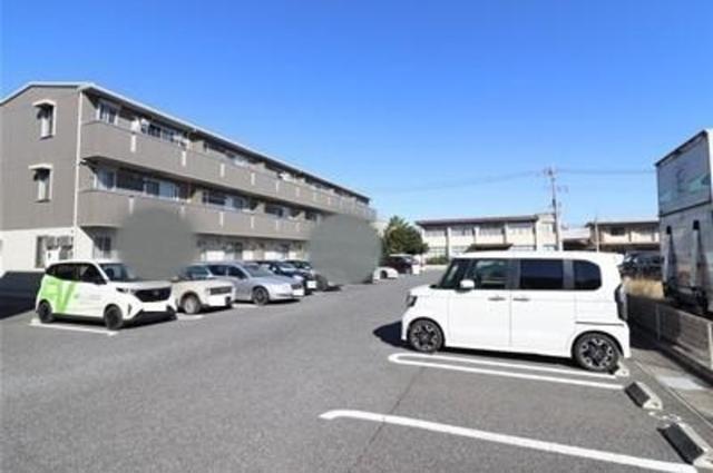 オペラハウス上大島　Ｂ（102） 駐車場