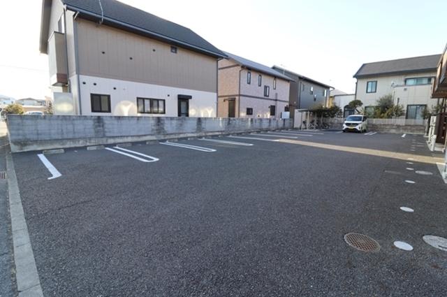 プレシャス　Ａ（101） 駐車場