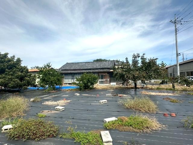 境伊与久売地 土地