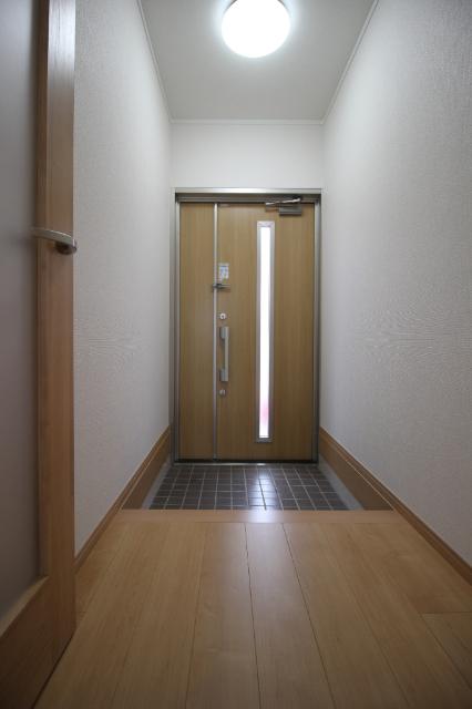 連取町中古戸建 玄関