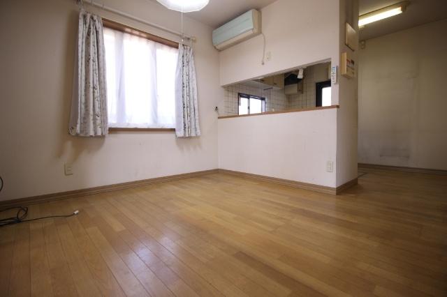 田中島町中古戸建 リビング