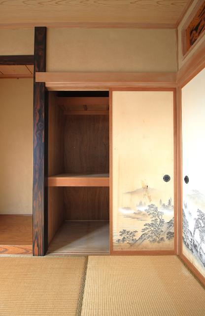 連取町中古戸建 収納