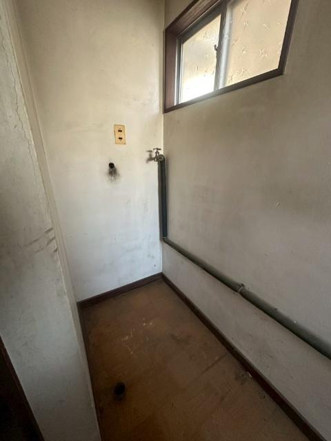 波志江町店舗付き中古戸建 洗面