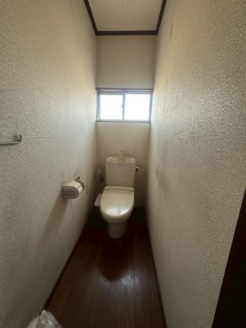 波志江町店舗付き中古戸建 トイレ