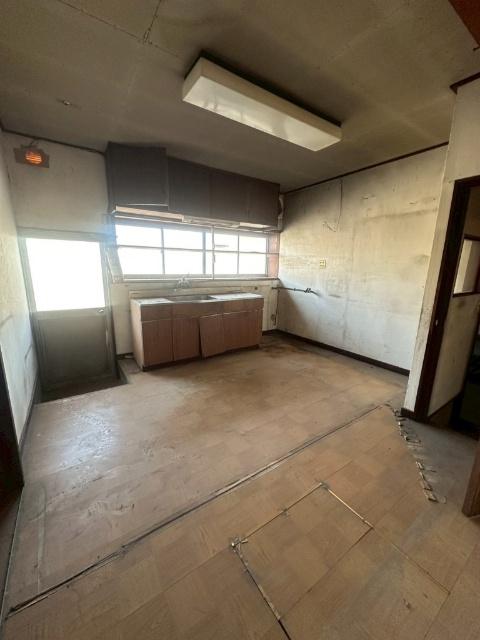 波志江町店舗付き中古戸建 キッチン