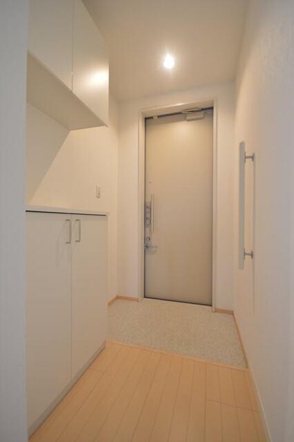 ＳＯＬ ＶＥＲＥＮＡ（208） 玄関