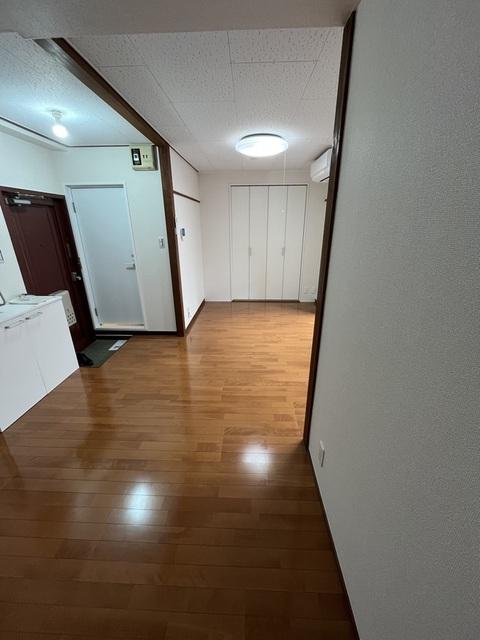 鯨岡マンション リビング