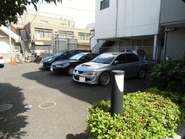 ＣＲＥＡ・Ｈ（302） 駐車場
