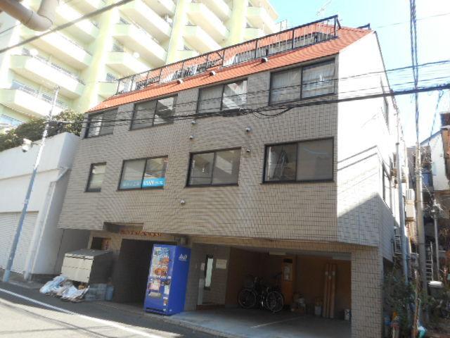 馬込駅より徒歩3分 築32年5ヶ月 3階建の賃貸物件