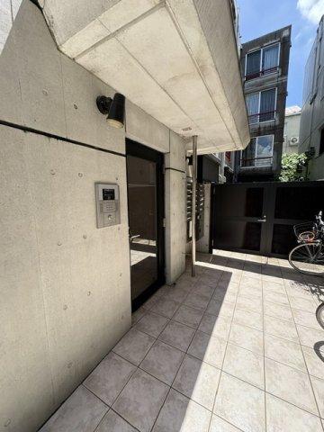品川区西大井マンション エントランス