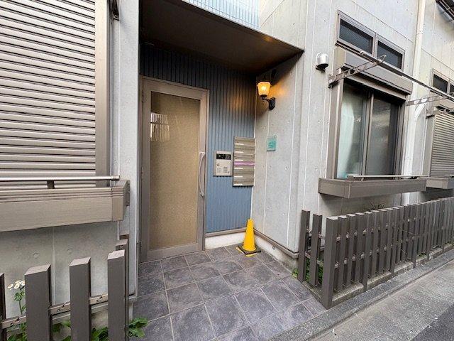 品川区二葉アパート エントランス