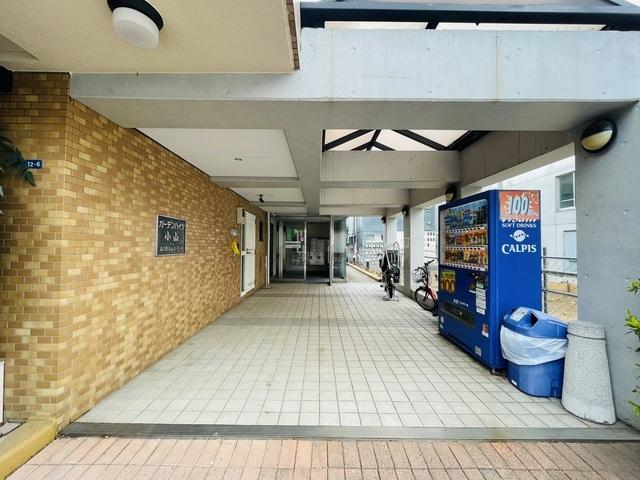ガーデンハイツ小山（202） エントランス