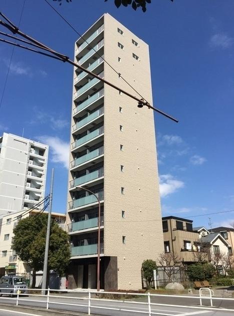 ＡＰＲＩＣＯＴ　ＧＡＲＤＥＮ（702） 外観